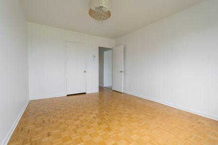 1097 Rue Duguay, #2 - Photo 4