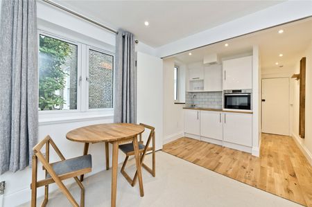 Cromwell Crescent, Earls Court, SW5, London - Photo 3