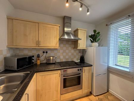 0 bedroom Studio in Boxford Ridge, Bracknell - Photo 2