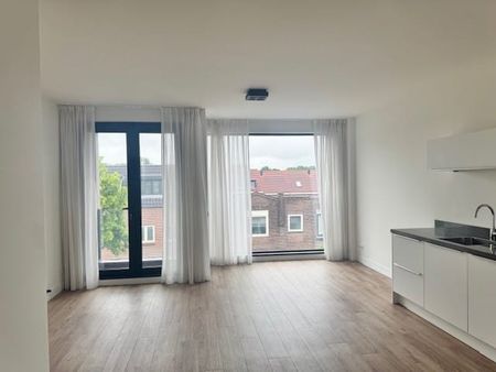 Appartement te huur: Wijkerstraatweg 267-D 1951 EG Velsen-Noord - Photo 2