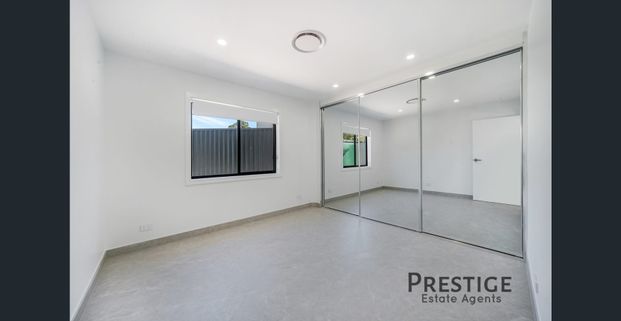 Brand New Modern Family Residence! - Photo 1