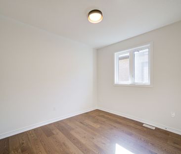 For Lease - 87 Mccague Avenue, Richmond Hill, Ontario - Photo 3