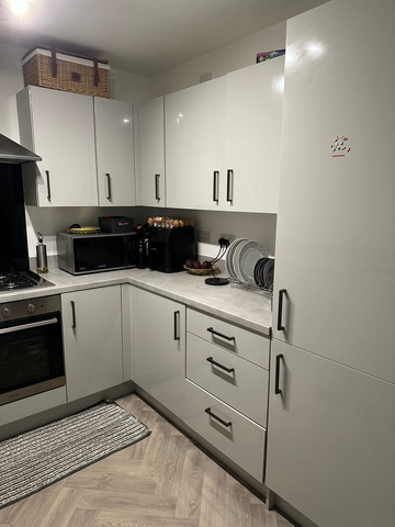 1 bedroom in a house share to rent - Photo 4