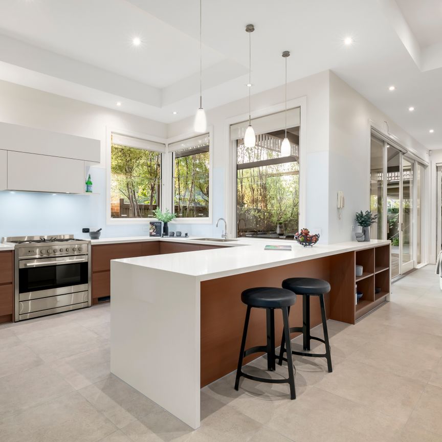 50 Orrong Cres, Caulfield North - Photo 1