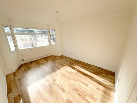 2 bedroom detached bungalow to rent - Photo 2