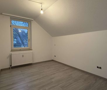 WBS ZWINGEND ERFORDERLICH!!! SCHÖNE 2-ZIMMERWOHNUNG MIT BALKON & IN... - Foto 3