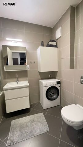 Pronájem bytu 2+kk v osobním vlastnictví 54 m², Praha 10 - Horní Měcholupy - Photo 2