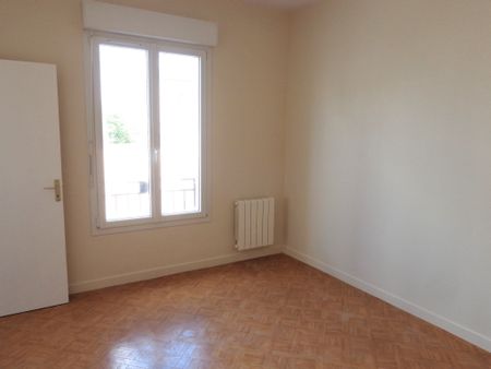 Appartement RUE DE FISMES - Photo 3
