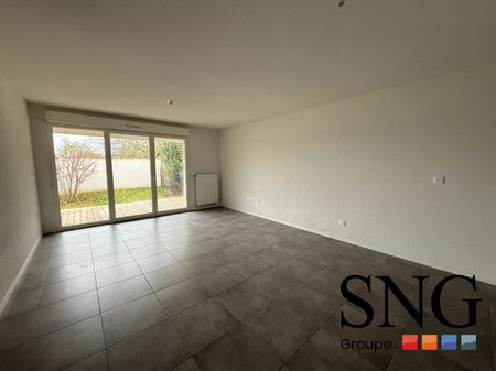 T3 AVEC TERRASSE ET JARDIN + 2 PARKINGS - Photo 3