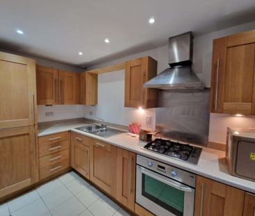 4 bedroom flat share to rent - Photo 4