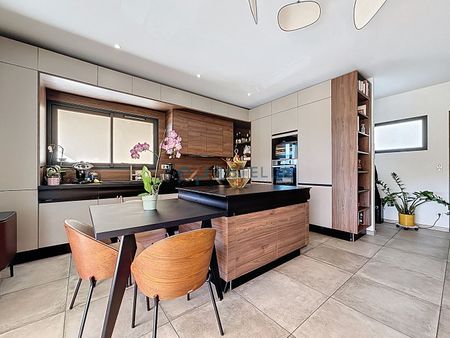 Charmant T3 en Souplex Meublé avec Double Terrasse et Vue Mer, - Photo 3