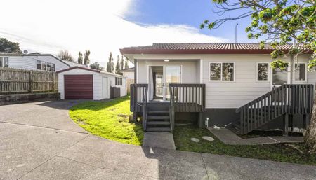 Newly renovated and ready for you! - Photo 5