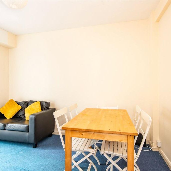 5 bedroom terraced house to rent - Photo 1