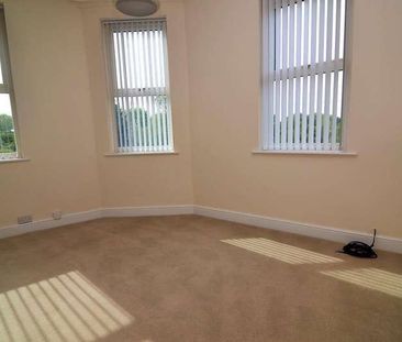 Halifax Road, Hipperholme, Halifax, HX3 - Photo 1