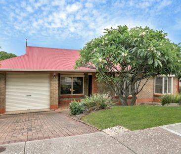 Perfect Coastal Lifestyle Two Bedroom Unit - Photo 6