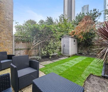 Recently refurbished and immaculately presented three bedroom Victo... - Photo 3