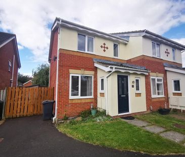 3 bedroom semi-detached house to rent - Photo 2