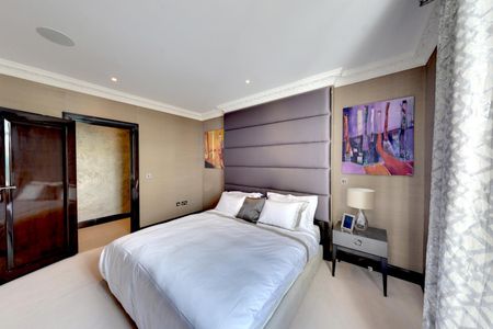 3 bed flat to rent in Rutland Gate, London, SW7 - Photo 5