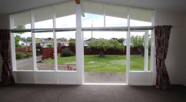 Sundrenched, spacious - Photo 1