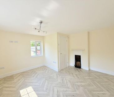 4 bedroom detached house to rent - Photo 5