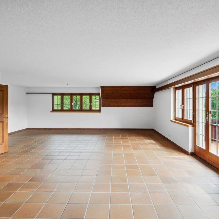 Reithof mit 4-5 Boxen und Reithalle - Photo 1