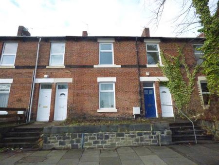 3 bedroom flat to rent - Photo 3