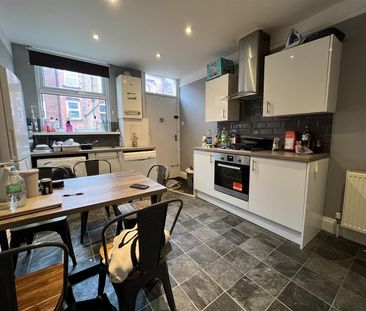 Queens Road, Hyde Park, LS6 1HU, Leeds - Photo 3