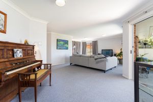 9 Salmon Street, Southport QLD 4215 - Photo 1