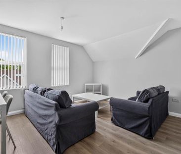 Apt 5, 52 Myrtlefield Park, Belfast, BT9 6NF - Photo 1