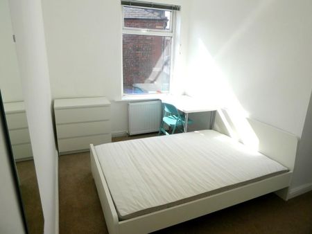 3 bedroom terraced house to rent - Photo 4