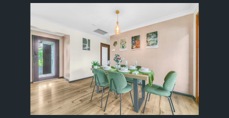 Beautifully Presented Cranebrook Home with Spacious Outdoor Entertaining - Photo 2