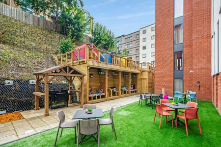 1 bedroom private hall to rent - Photo 4