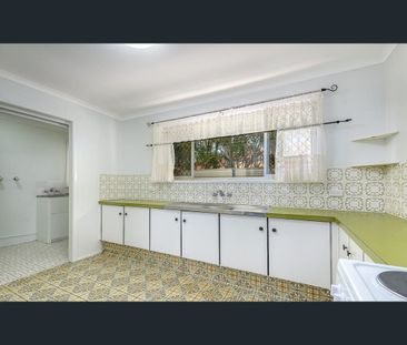 $600 per week / $2,400 Bond - Photo 4