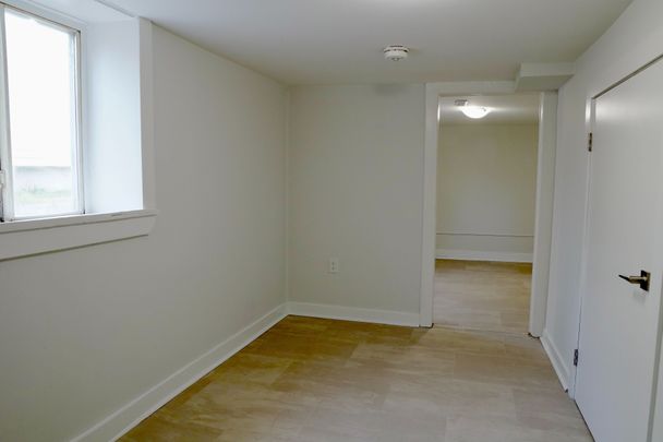 For Lease - 386 Gatfield Avenue Unit# 1, Welland, Ontario - Photo 1