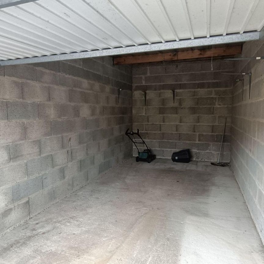 Appartement à Location à Bruz - Square de la Prestimonie - Appartement au rez de chaussée d... - Photo 1