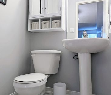 For Lease - 2557 Sixth Line Unit# 13, Oakville, Ontario - Photo 2