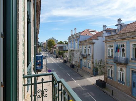Rua de Álvares Cabral, Porto, Braga 4050-041 - Photo 4