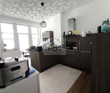 Stilvoll modernisierte 3-ZKB-Altbauwohnung mit Loggia in zentraler ... - Photo 3