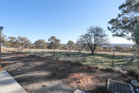 Private Villa with Rural Views in North Orange Location - Photo 4