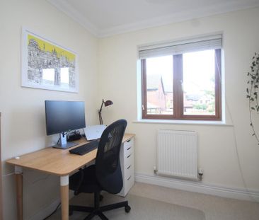 4 bedroom detached house to rent - Photo 2