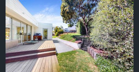 Beachside Luxury - Photo 5