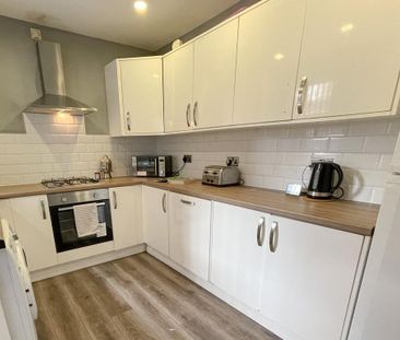 5 bedroom terraced house to rent - Photo 6