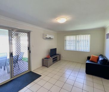 4 Bedroom Furnished Property - Photo 3