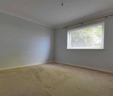 Wakehurst Court, St Georges Road, Worthing, BN11 - Photo 5