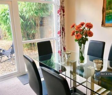 3 bedroom terraced house to rent - Photo 5