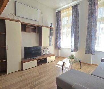 Duża Kawalerka-Centrum 1.piętro-Kamienica - Photo 2