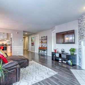 Grand 4 1/2 à Louer - Photo 2