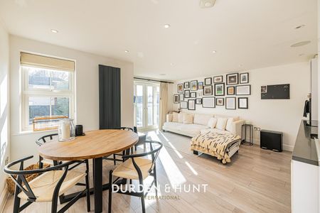 Highfield Place, High Street, Ongar - Photo 2