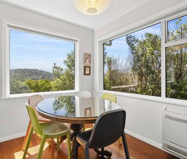 Sunny & spacious home with views over Wilton Bush - Photo 5
