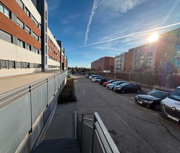 Piso de alquiler en Calle de Los Deseos, Norte - Photo 4